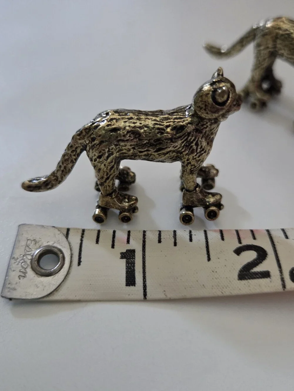 Vintage Style Cat Roller Skates Miniature Figurine Bronze Tone Kitty Skating
